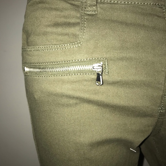 Sold - Picture 2 of 6